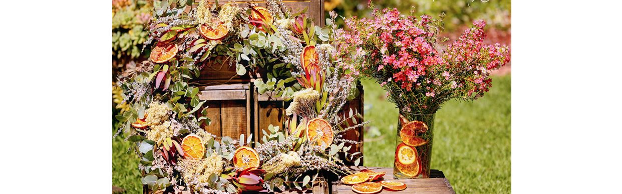 Create a Christmas Wreath with Dried Flowers Workshop