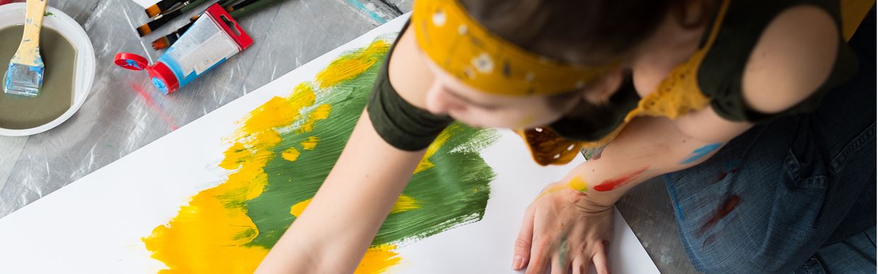 Post-natal Art Therapy