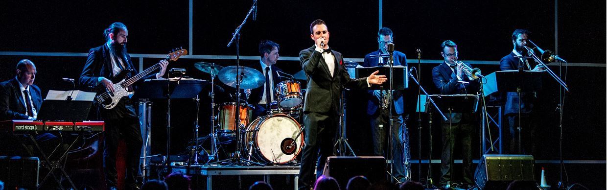 The Michael Buble | CHRISTMAS IN JULY SHOW