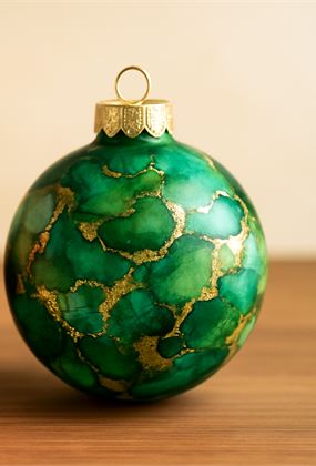 Alcohol Ink Christmas Baubles and Planter Workshop